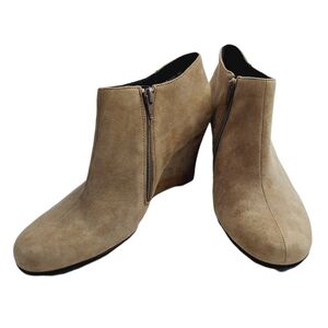 Aerosoles Heelrest Plum Pie Beige Suede Ankle Boot Wedge Heel Zip Women’s 9.5 M